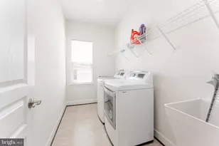 5829 Amanda Rose Ln, Woodbridge, VA 22193 - Photo 43