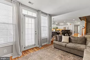12852 Marblestone Dr, Woodbridge, VA 22192 - Photo 17