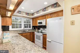 12848 Mill House Ct, Woodbridge, VA 22192 - Photo 11