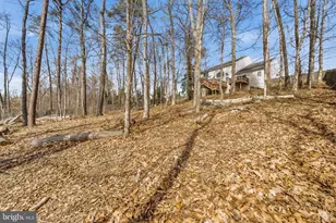 17988 Swans Creek Ln, Dumfries, VA 22026 - Photo 65