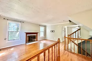 3931 Pepperidge Ct, Woodbridge, VA 22192 - Photo 3