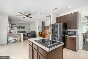 3722 Katie Pl, Triangle, VA 22172 - Photo 11