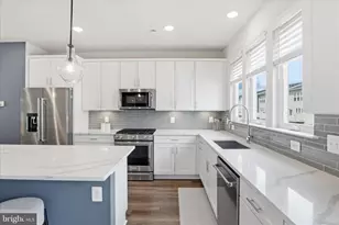 15069 Jaxton Sq Ln, Haymarket, VA 20169 - Photo 11