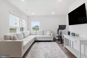 15069 Jaxton Sq Ln, Haymarket, VA 20169 - Photo 5