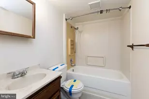 5308 Macwood Dr, Woodbridge, VA 22193 - Photo 15