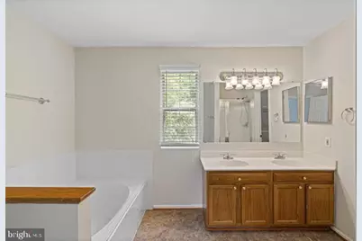 3429 Lacrosse Court, Woodbridge, VA 22193 - Photo 7