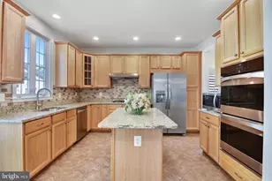 8416 Churchside Dr, Gainesville, VA 20155 - Photo 49