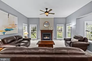 5680 Caribbean Ct, Haymarket, VA 20169 - Photo 15