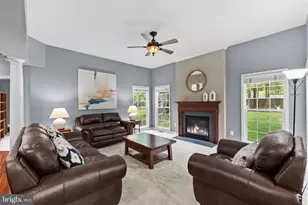 5680 Caribbean Ct, Haymarket, VA 20169 - Photo 17