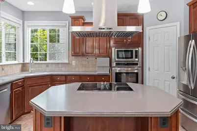 5680 Caribbean Court, Haymarket, VA 20169 - Photo 9