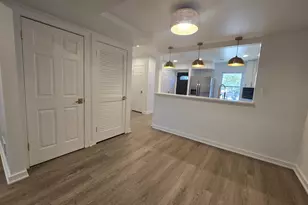 8760 Stoneridge Dr, Manassas, VA 20111 - Photo 3