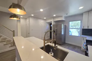 8760 Stoneridge Dr, Manassas, VA 20111 - Photo 5
