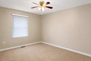 15826 Vista Dr, Montclair, VA 22025 - Photo 35