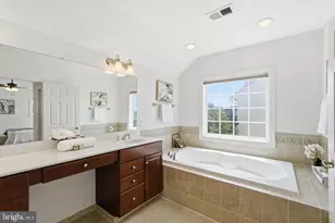 14454 Broadwinged Dr, Gainesville, VA 20155 - Photo 51