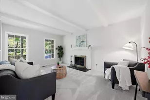 4556 Lawnvale Dr, Gainesville, VA 20155 - Photo 11