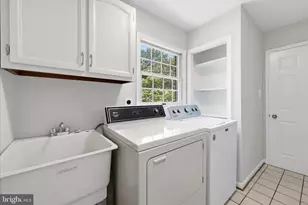 4556 Lawnvale Dr, Gainesville, VA 20155 - Photo 13