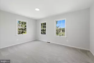 4556 Lawnvale Dr, Gainesville, VA 20155 - Photo 23