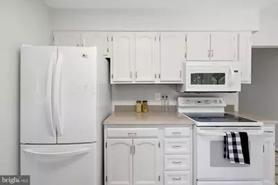 4556 Lawnvale Drive, Gainesville, VA 20155 - Photo 3