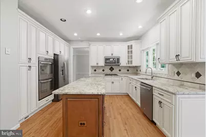 7818 Meadowgate Drive, Manassas, VA 20112 - Photo 9