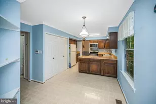11837 Parliament Dr, Woodbridge, VA 22192 - Photo 15