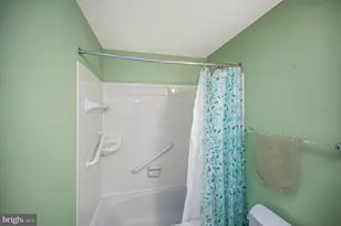 11837 Parliament Dr, Woodbridge, VA 22192 - Photo 35