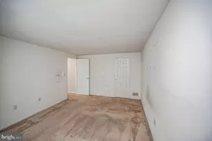 11837 Parliament Dr, Woodbridge, VA 22192 - Photo 37
