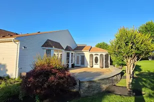 3805 Blowing Leaf Pl, Dumfries, VA 22025 - Photo 11