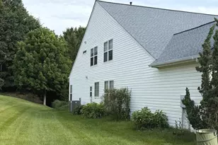 17248 Four Seasons Dr, Dumfries, VA 22025 - Photo 3