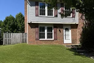 3601 Woodhaven Ct, Woodbridge, VA 22192 - Photo 1