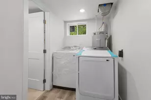 1304 Cobb Ct, Woodbridge, VA 22191 - Photo 19