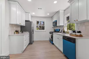 1304 Cobb Ct, Woodbridge, VA 22191 - Photo 5