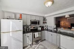 15057 Mill Spring Dr, Dumfries, VA 22025 - Photo 3