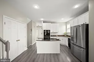 15536 Exmore Ct, Woodbridge, VA 22191 - Photo 13