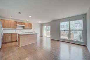 8241 Humphrey Ln, Manassas, VA 20109 - Photo 17
