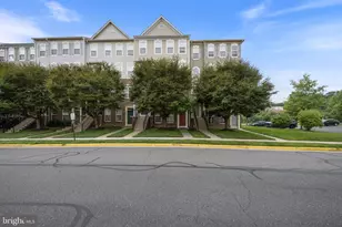 15555 John Diskin Cir, Woodbridge, VA 22191 - Photo 1