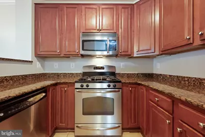 15555 John Diskin Circle, Woodbridge, VA 22191 - Photo 7