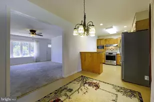 3891 Dominion Dr, Dumfries, VA 22026 - Photo 9