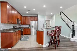 5019 Softwood Ln, Woodbridge, VA 22192 - Photo 11