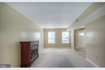 5678 Sutter Lane, Woodbridge, VA 22193 - Photo 9