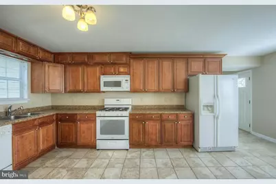 5678 Sutter Lane, Woodbridge, VA 22193 - Photo 5