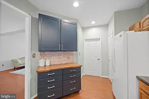 13963 Chelmsford Dr, Gainesville, VA 20155 - Photo 9