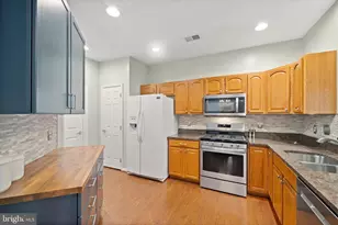13963 Chelmsford Dr, Gainesville, VA 20155 - Photo 7