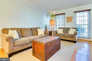 12867 Mill House Ct, Woodbridge, VA 22192 - Photo 3