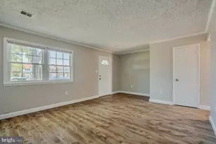 2248 Fort Pickens Ct, Dumfries, VA 22026 - Photo 9