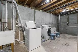 2857 Bowes Ln, Woodbridge, VA 22193 - Photo 39