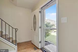 9438 Abingdon Ct, Manassas, VA 20109 - Photo 11