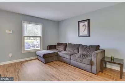 9438 Abingdon Court, Manassas, VA 20109 - Photo 7