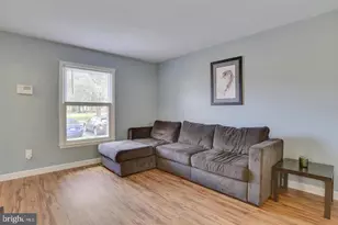 9438 Abingdon Ct, Manassas, VA 20109 - Photo 7