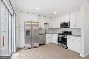 2760 Brier Pond Cir, Woodbridge, VA 22191 - Photo 11