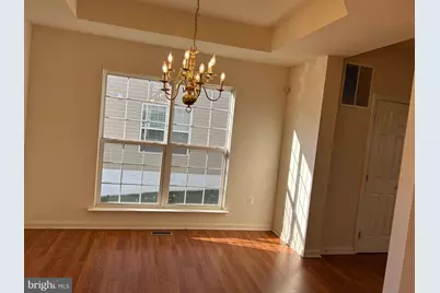 6821 Hollow Glen Court, Gainesville, VA 20155 - Photo 5